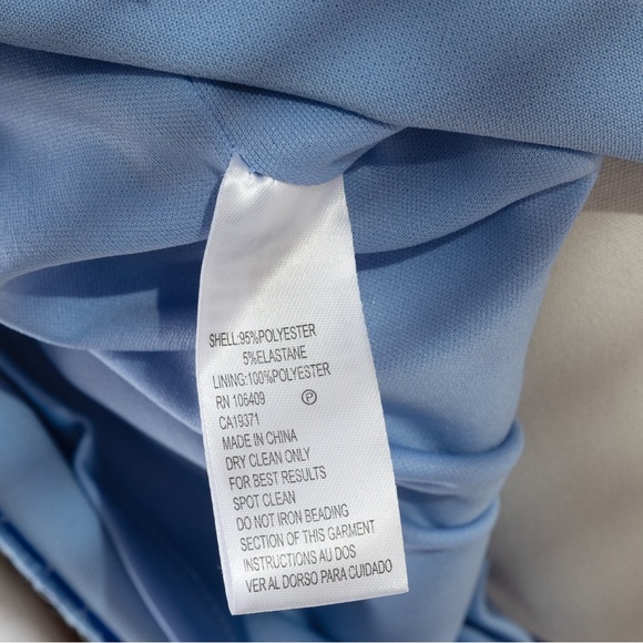 Elegant Blue Dress with Embellished Neckline - Picture 5 of 7